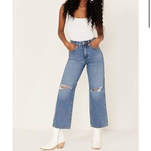 NWT Wrangler Distressed Blue Jeans